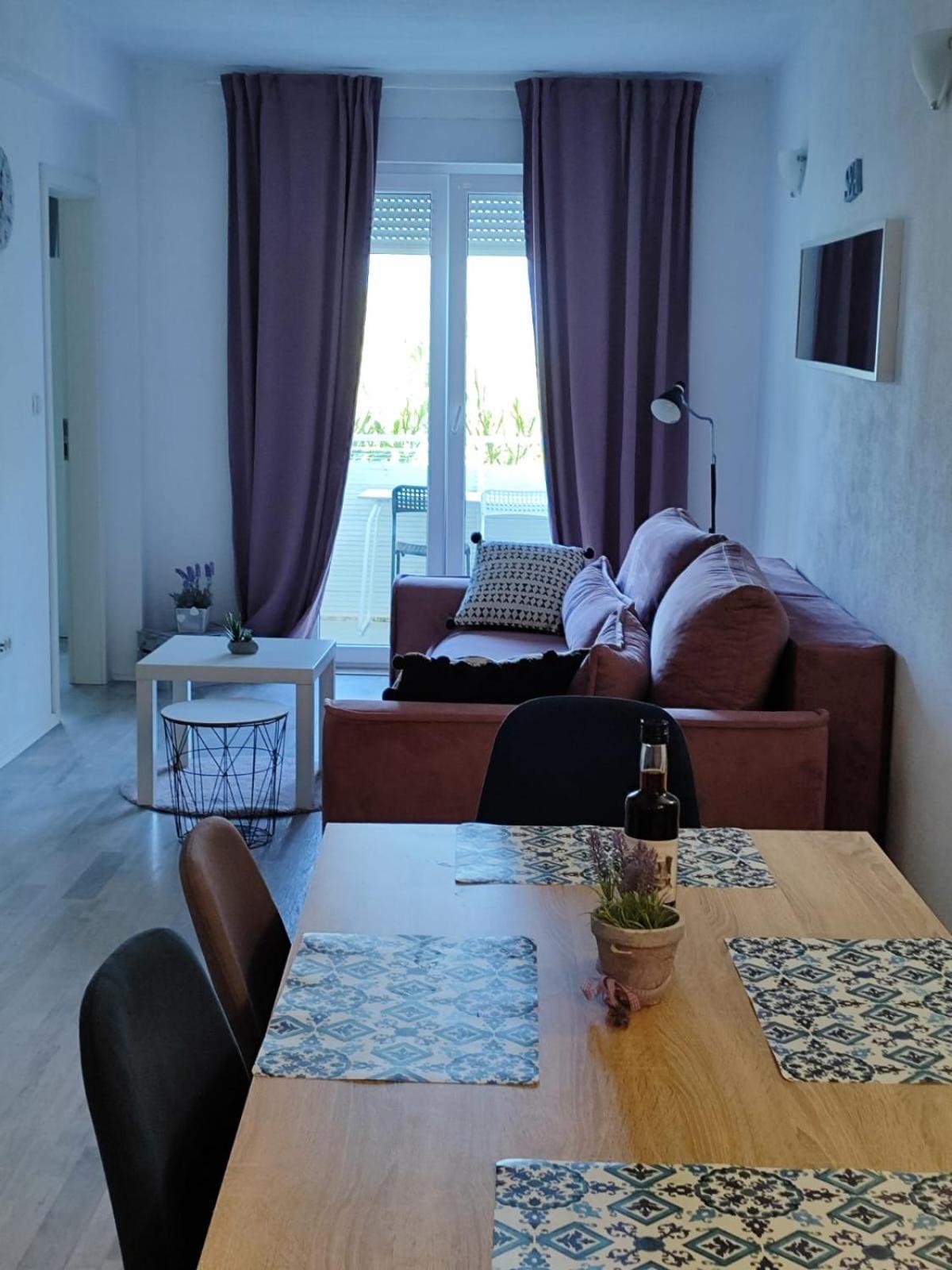 Nemira Beach Apartments Omiš Exteriér fotografie