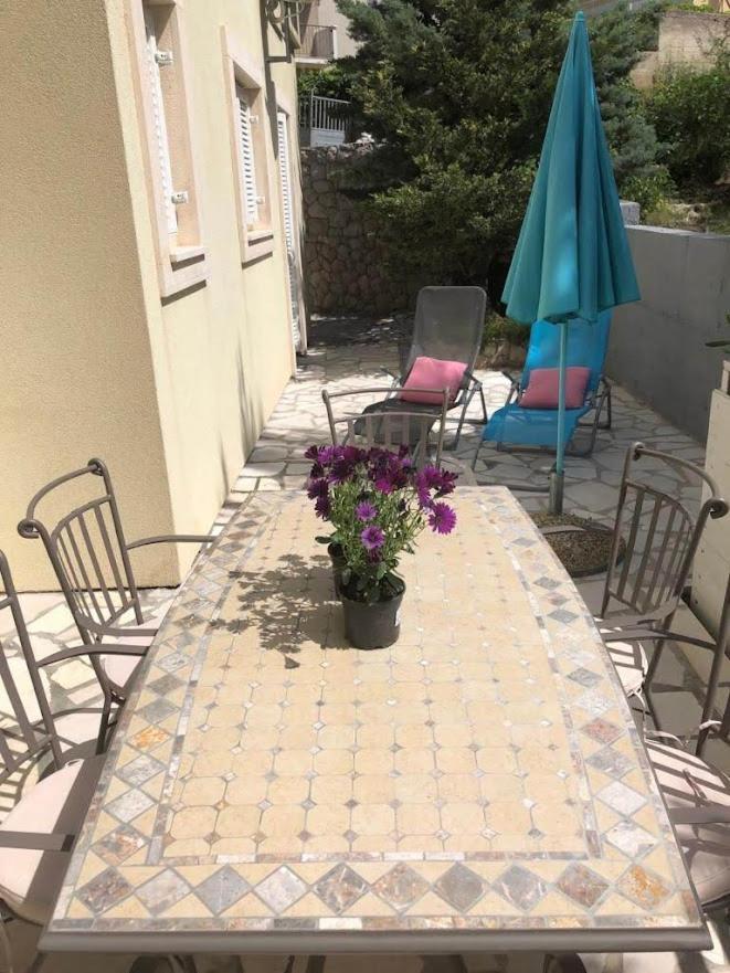 Nemira Beach Apartments Omiš Exteriér fotografie